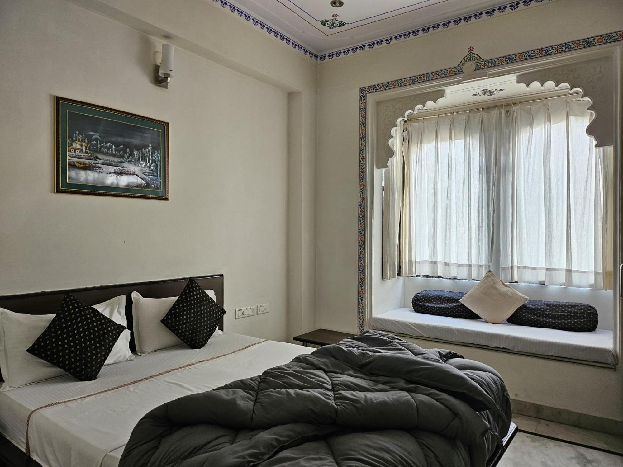 Madpackers Udaipur